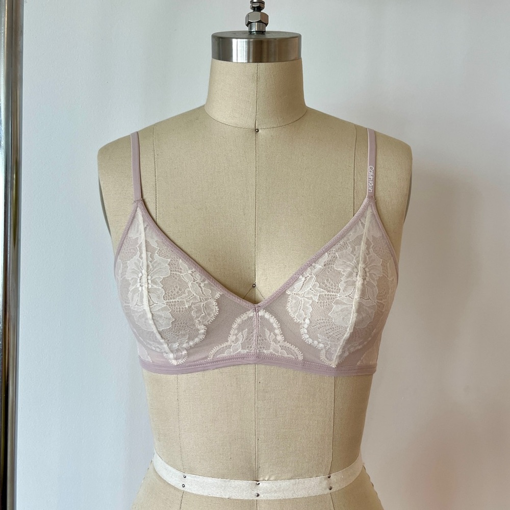 Calvin Klein Lace w/ Mesh Overlay Bralette